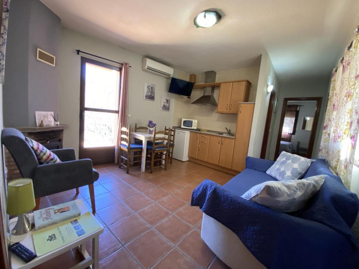 Apartamentos Rurales El Solitario Баньос-де-Монтемайор Екстер'єр фото