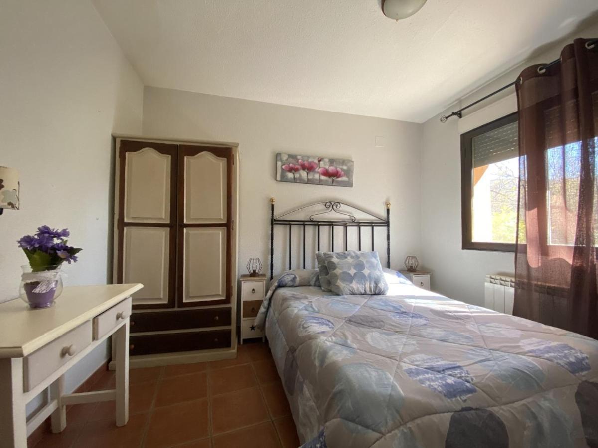 Apartamentos Rurales El Solitario Баньос-де-Монтемайор Екстер'єр фото