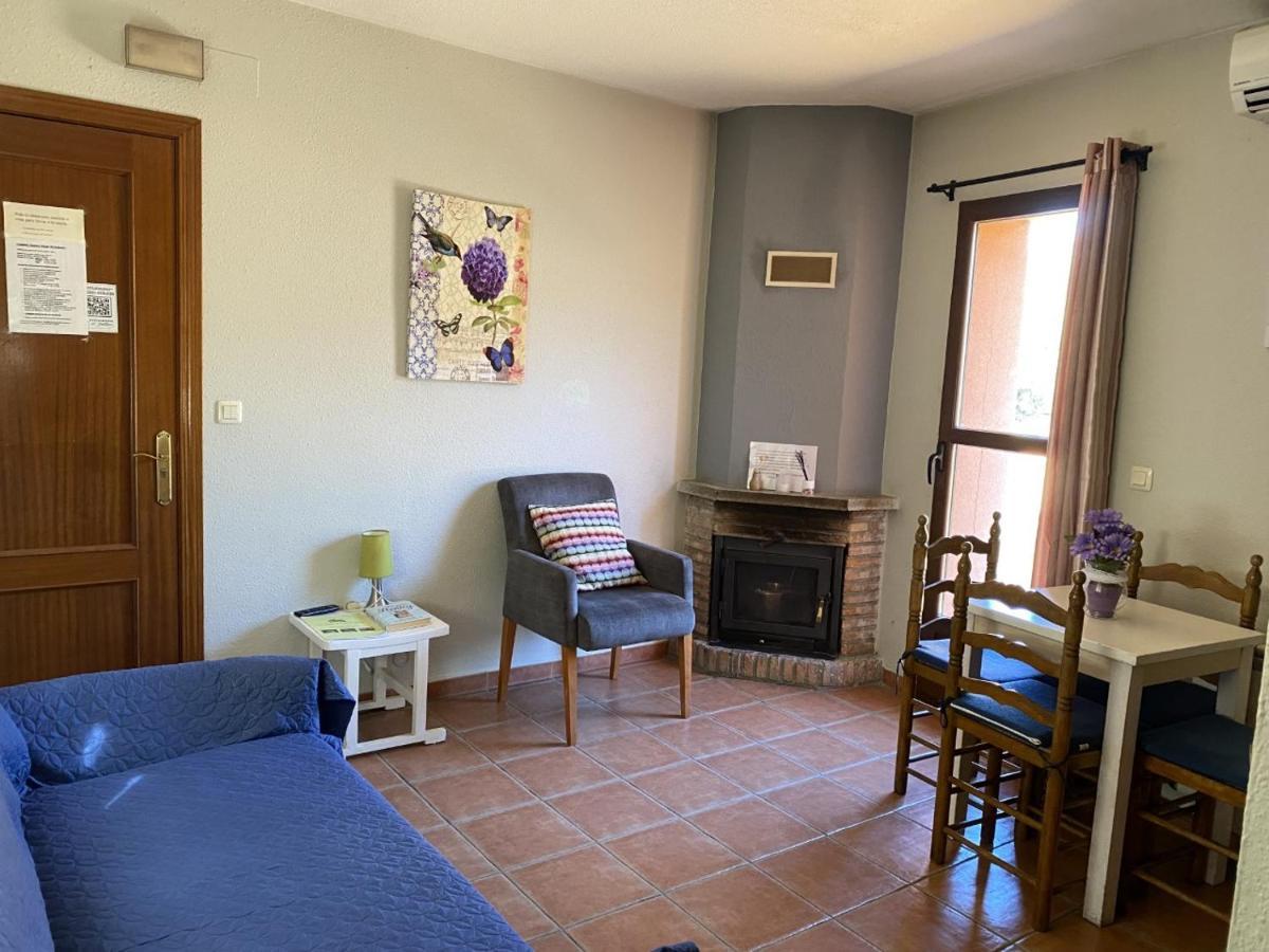 Apartamentos Rurales El Solitario Баньос-де-Монтемайор Екстер'єр фото