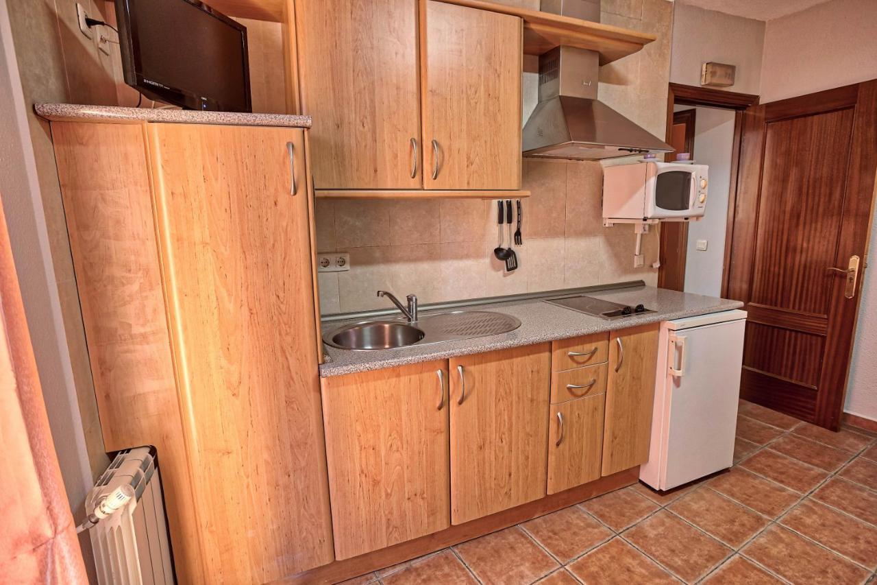 Apartamentos Rurales El Solitario Баньос-де-Монтемайор Екстер'єр фото